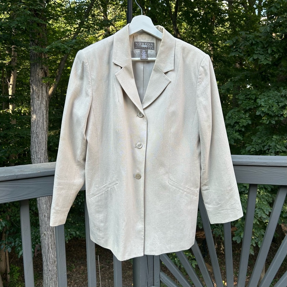 Norton McNaughton Women's Elegant Beige Blazer
